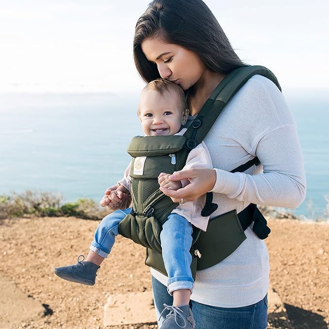 Porte Bébé - BreathBabyBag™ - Vert Olive - Bébé a board